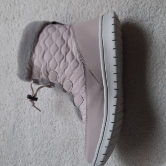 3. Ryka Snow Bound Women's Boots - Picture 5 of 11